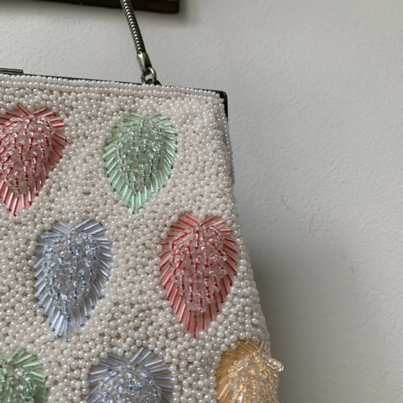 022 - Original Vintage 50s 60s Heavily Beaded Bag 
Snake chain handle - Picture 10 of 15